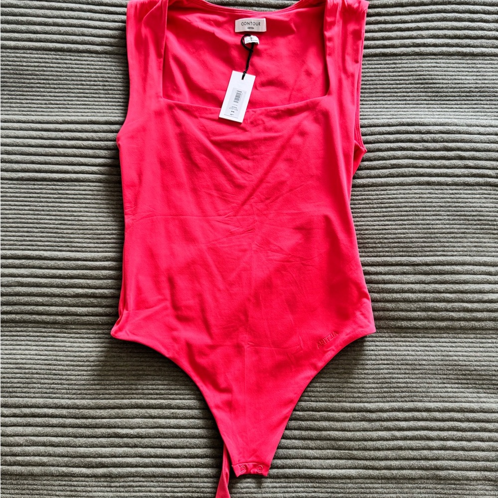 Aritzia Bodysuit Sleeveless Scoop Neck NWT